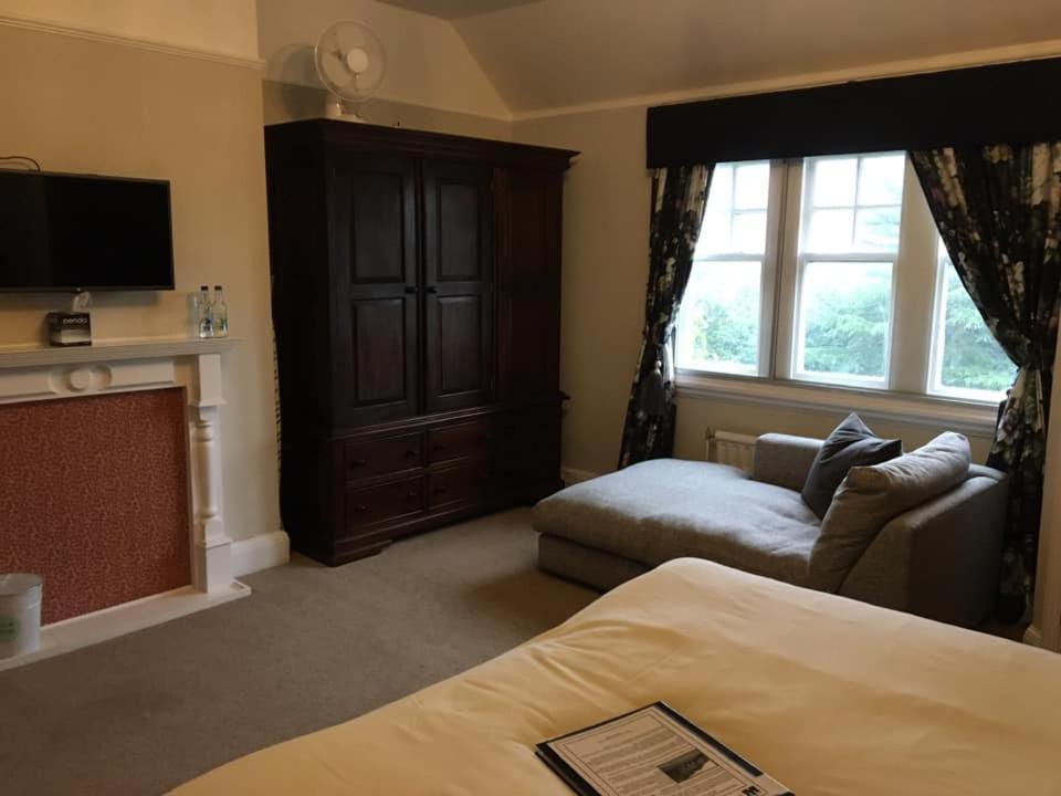 Brass Castle Bed and breakfast